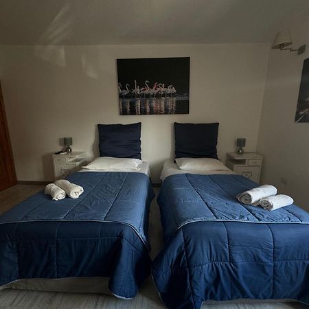 Pm 1 Via Armando Diaz Guest House ออลเบีย ภายนอก รูปภาพ