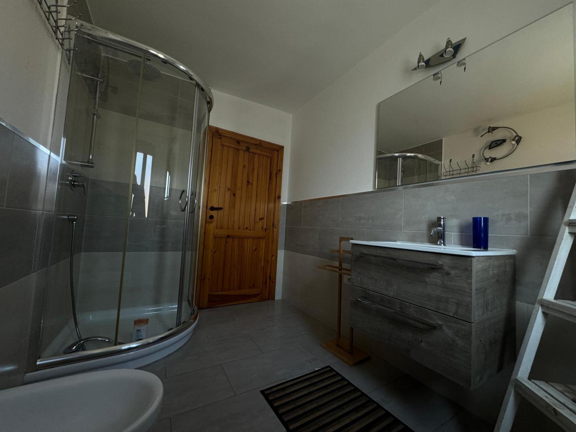 Pm 1 Via Armando Diaz Guest House ออลเบีย ภายนอก รูปภาพ